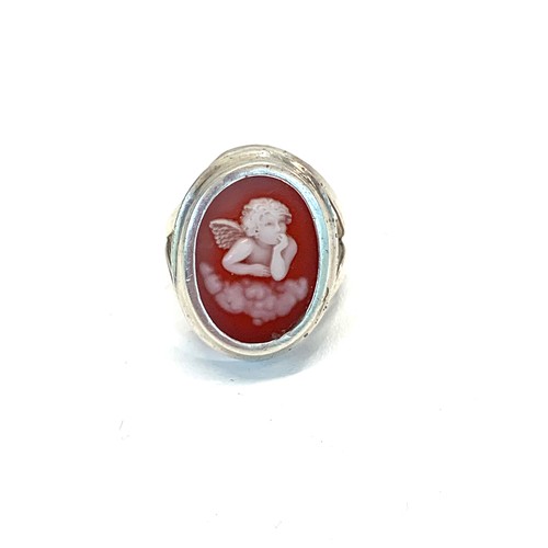 149 - Silver and carved hard-stone cameo ring