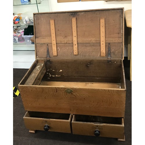 372 - Antique oak 1 draw mule chest