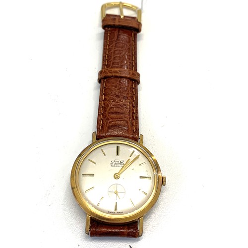 235 - Vintage Uno 21 jewel gents wristwatch