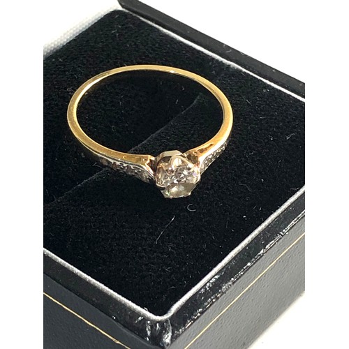 134 - 18ct Diamond and solitiare ring, weight approx 2.3g ring size approx p