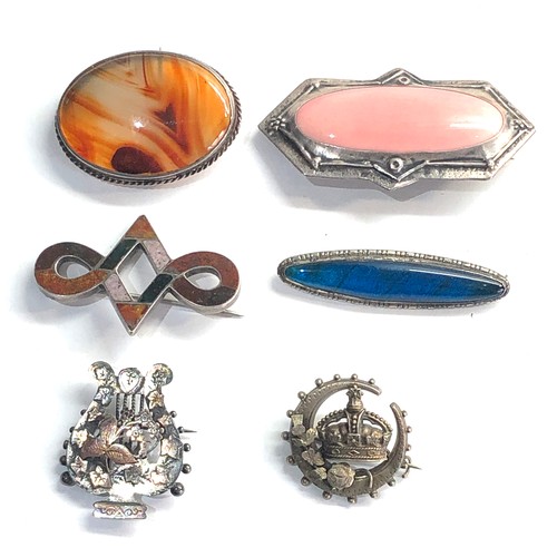 336 - Selection of antique brooches