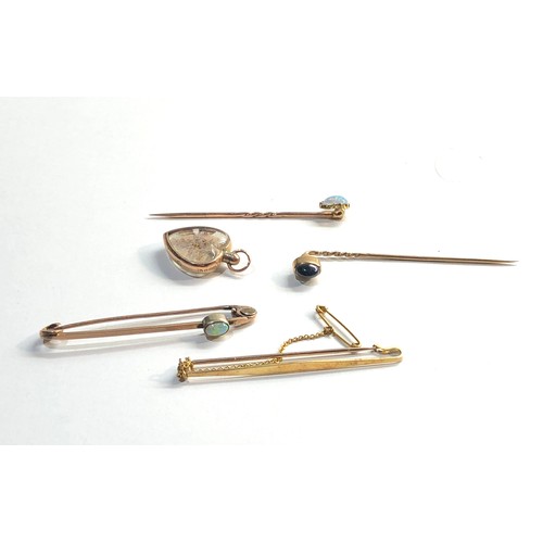 2 - selection of vintage / antique gold jewellery includes stick pins heart pendant 1nd 15ct gold hallma... 