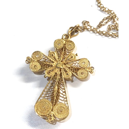 8 - 18k gold filigree cross and chain weight 6.4g