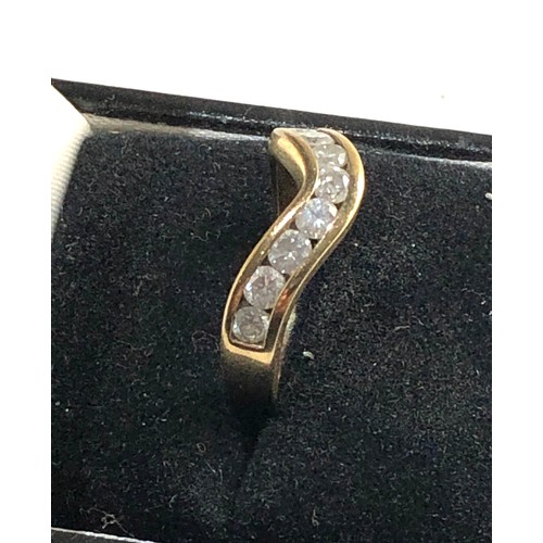 30 - 9ct gold 1ct diamond half eternity ring o, Diamonds in good overall condition