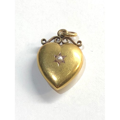 323 - 15ct gold victorian heart pendant