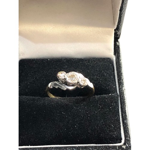 147 - 18ct gold diamond ring weight approx 2.5g ring size approx N