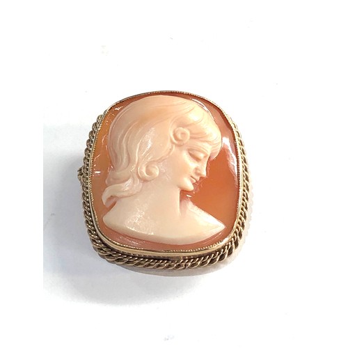 186 - 9ct Gold cameo brooch