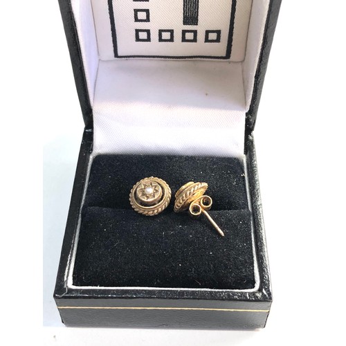 29 - Antique 9ct Gold pearl studs