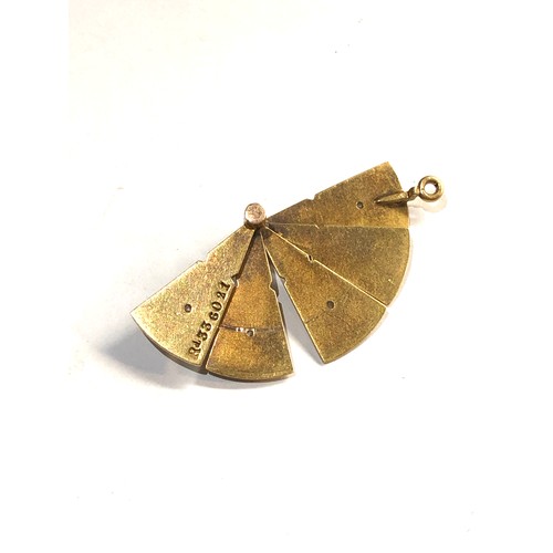 259 - 15ct Gold & enamel fan brooch 3.5g, this piece has enamel damage to two sections of the fan, Dimensi... 