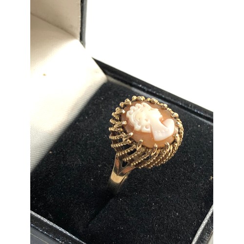 52 - 9ct gold cameo ring, approximate ring size P/Q, approximate weight 3.3g