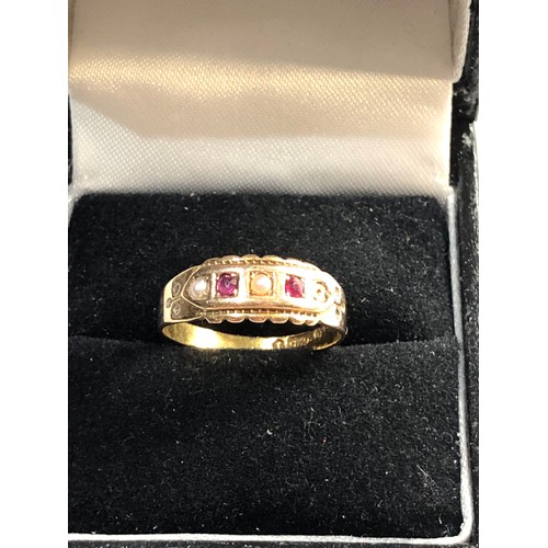 159 - 15ct gold ruby and seed pearl ring size approx m/n weight approx 2.1g, Good overall condition, no st... 