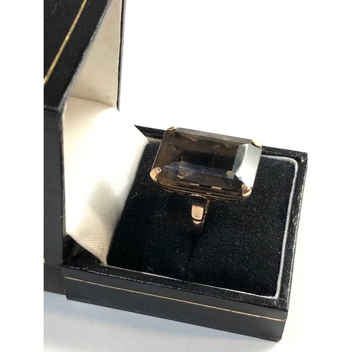 205 - 14ct Gold smokey quartz ring, ring size approx m weight approx 9.8g, Good overall condition, no ston... 