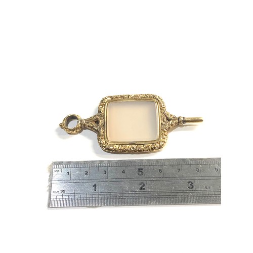 27 - large gold agate set Georgian watch key, approximate weight 36.8, good overall condition