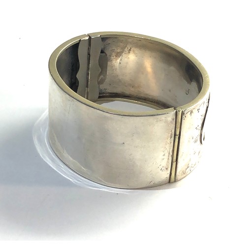 355 - victorian aesthetic silver cuff bangle measures approx 31mm wide