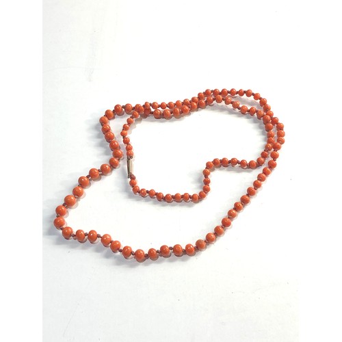 14 - 9ct gold clasp coral bead necklace