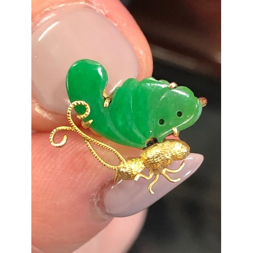 170 - 14ct Gold Chinese Jade butterfly earring, total approximate weight  3.9g , each Jade panel measures ... 