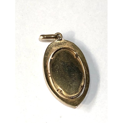 197 - Antique gold and religious pendant weight 2.3g hallmarked 8k