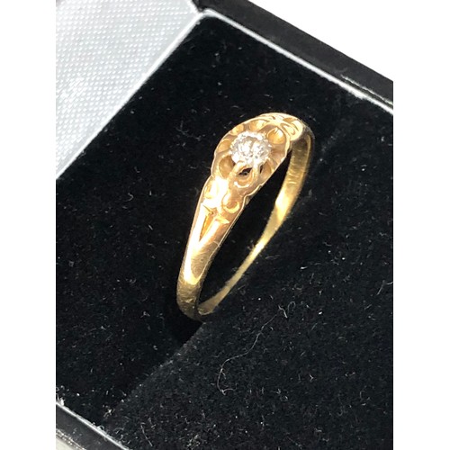 202 - 18ct gold diamond ring 2.6g