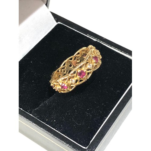 50 - Vintage diamond and ruby ring set all around with rubies and diamonds weight 6g