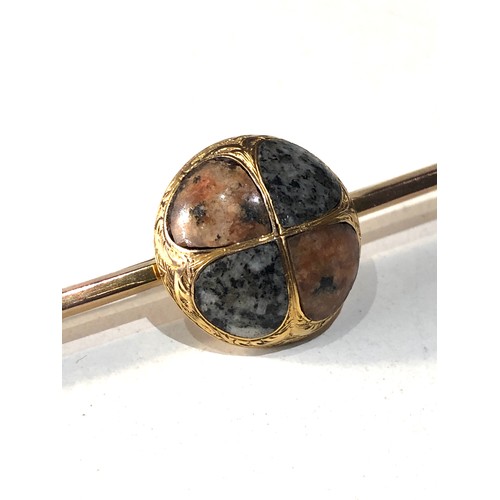 75 - Antique 9ct gold and agate pin brooch hallmarked 9ct measures approx 6cm long centre measures approx... 