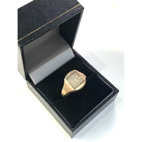 126 - 9ct gold masonic ring 6.7g spinning centre