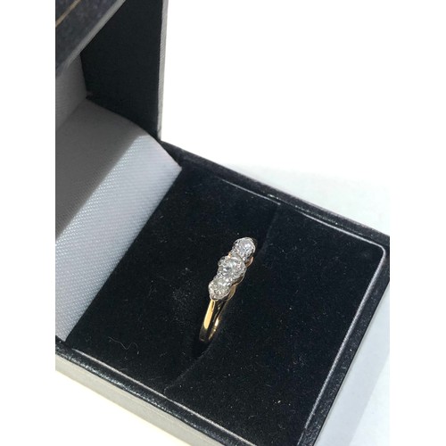 236 - Vintage 18ct gold diamond ring weight 2.3g