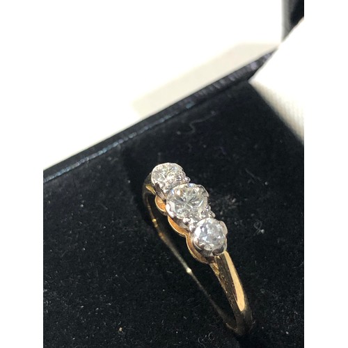 236 - Vintage 18ct gold diamond ring weight 2.3g