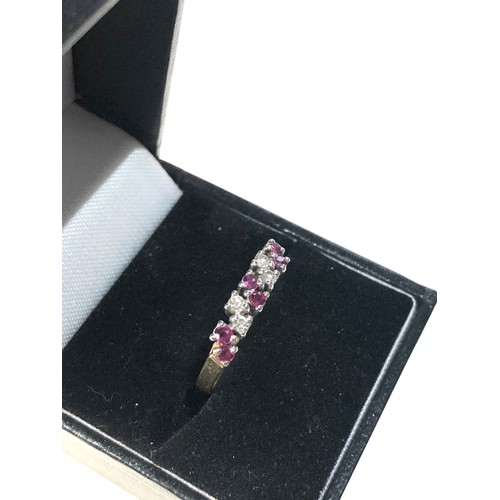 106 - 9ct gold ruby diamond ring ring 2.6g