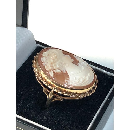 218 - large 9ct gold cameo ring