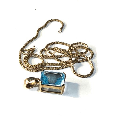 217 - 9ct gold gem set pendant and 9ct gold chain total weight approx 10g