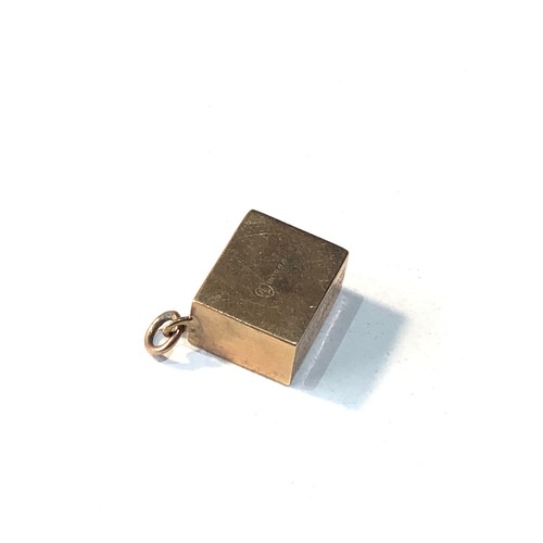 207 - Vintage 9ct gold £1 note charm weight 2.8g