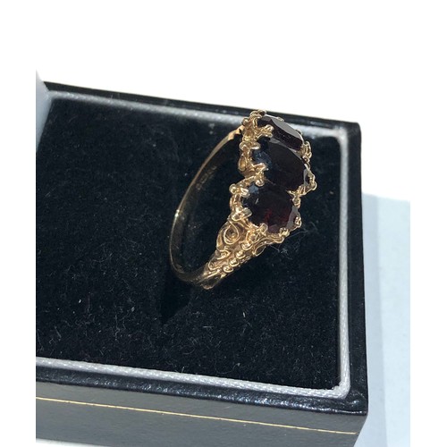 192 - Vintage 9ct gold & garnet dress ring 3.9g