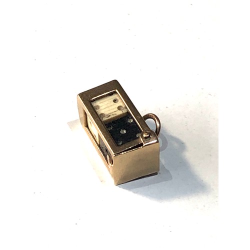 134 - Vintage 9ct gold removable dice charm