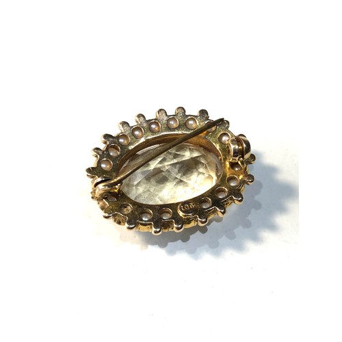 102 - Vintage 9ct gold citrine & seed-pearl brooch measures approx 2.7cm by 2.1cm weight 9.1g