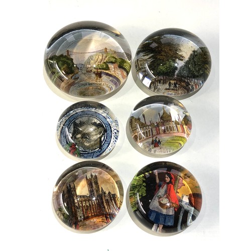 462 - 6 Vintage scenic glass paperweights