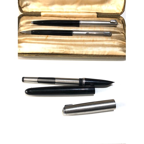 479 - Vintage parker 51 fountain pen set age related wear and marks missing cap clips as shown