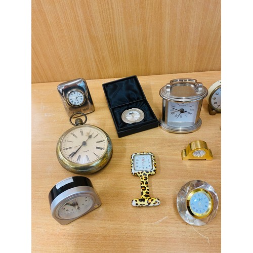 134 - Selection of various miniature mantle clocks, all untested