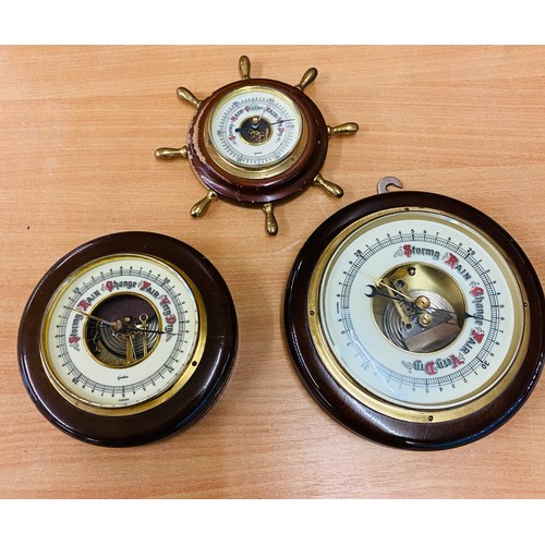 88 - 2 Wall hanging vintage barometers, all untested