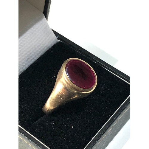 128 - Vintage 9ct gold pink gemstone facetted gents signet ring weight approx 8g