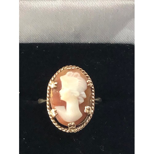 163 - Vintage 9ct gold cameo ring weight 2.8g