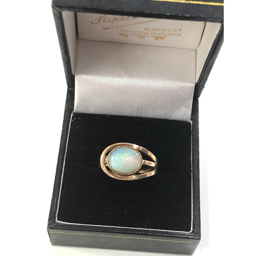 145 - 14ct gold opal ring weight 3.3g