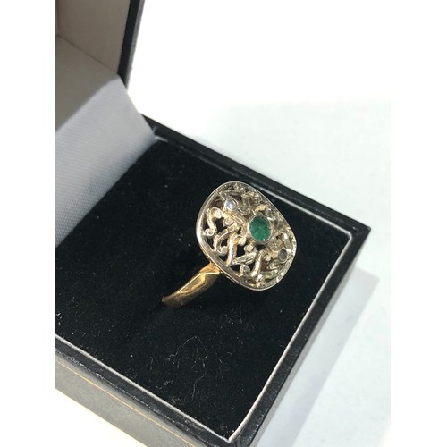 298 - Vintage 18ct gold emerald diamond lattice ring weight 4.1g