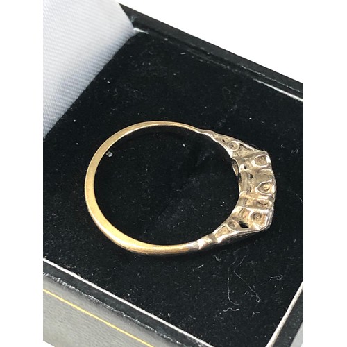 122 - 18ct gold diamond trilogy ring weight 2.3g