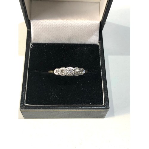 169 - 18ct gold 5 stone diamond ring weight 2.8g