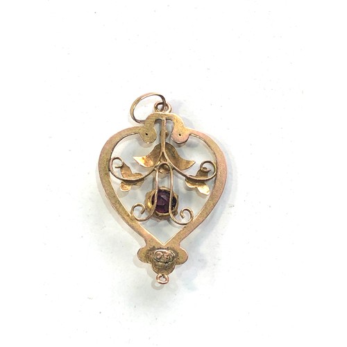 223 - 9ct gold edwardian garnet pendant