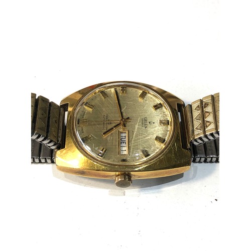 84 - Vintage Gruen Geneve 25 precision automatic day date gents  wristwatch the watch is ticking but no w... 