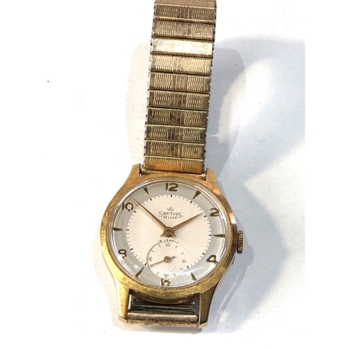 95 - Vintage Smiths deluxe gents wristwatch watch is ticking but no warranty given 15 jewel sub dial at 6... 