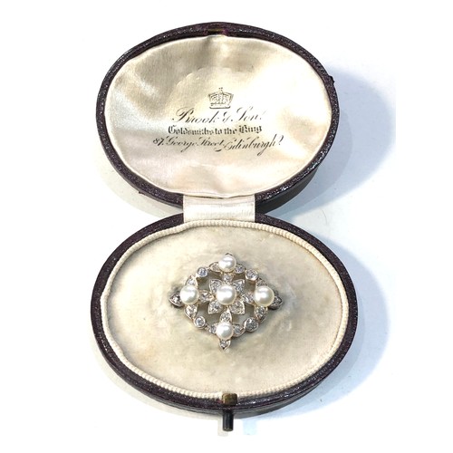 340 - Fine boxed white gold Diamond and pearl brooch set with approx 1.50ct diamonds meaures approx 2.8cm ... 