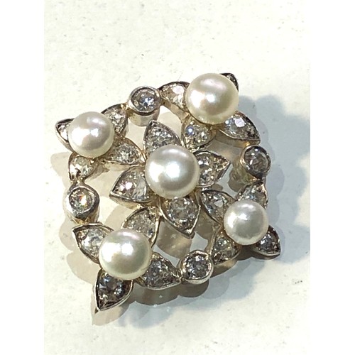 340 - Fine boxed white gold Diamond and pearl brooch set with approx 1.50ct diamonds meaures approx 2.8cm ... 