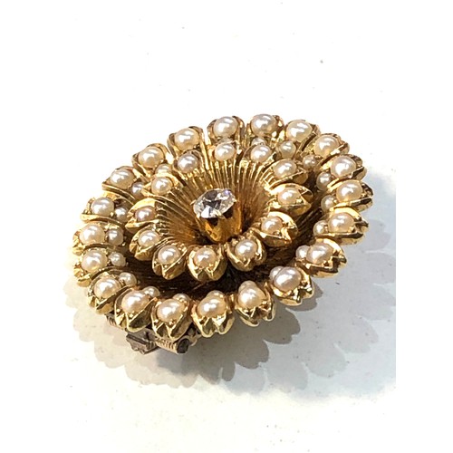 342 - Antique gold diamond and seed-pearl brooch central diamond meausres approx 3mm dia with seed-pearls ... 